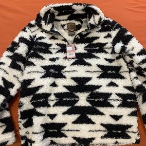Brand new! Roper Sherpa girls 1/4 zip!